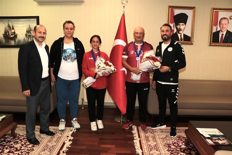 Alaçamspor Bocce takımı İspanya'dan Avrupa 2.liği ile döndü