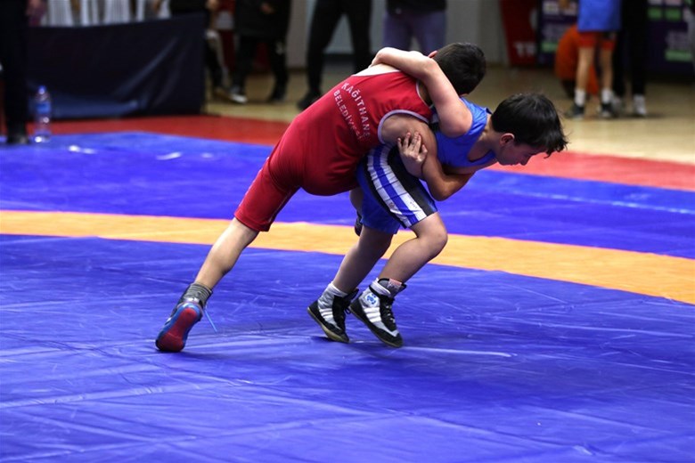 Samsunlu Fatma Çavuşu Anma Uluslararası Güreş Turnuvası düzenlendi