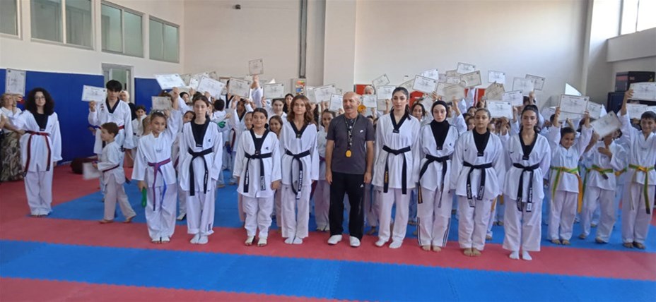 Taekwondo dönem kuşak sınavı yapıldı