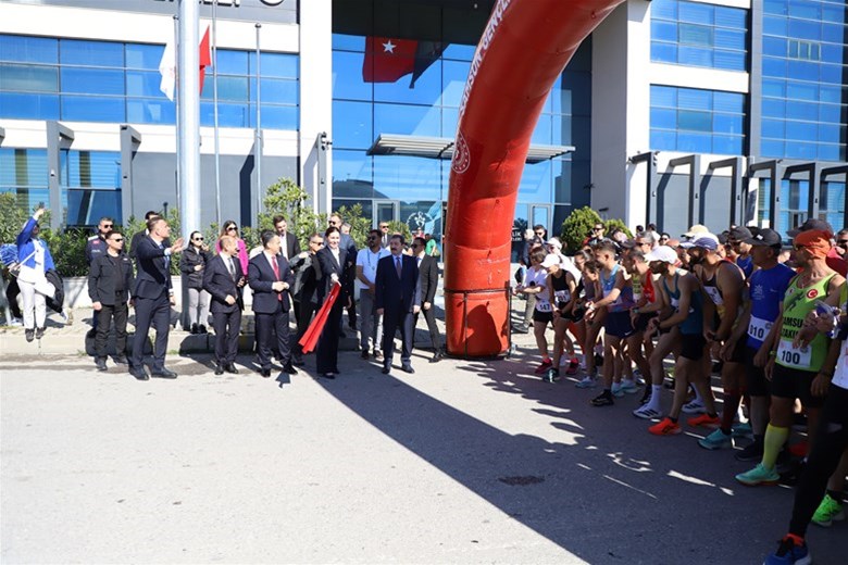 19 Mayıs Yarı Maratonu düzenlendi
